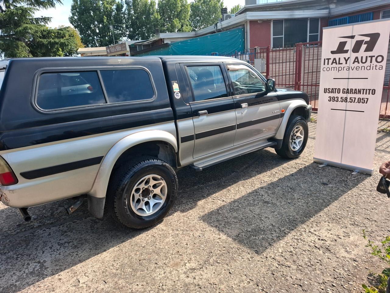 Mitsubishi L200 2.5 TDI 4WD Club Cab Pick-up GLS