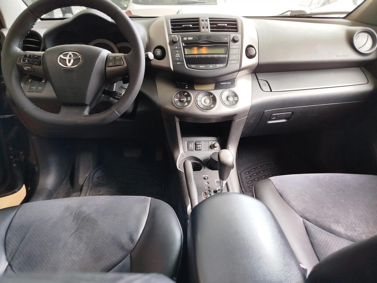 Toyota RAV 4 2.2 d-4d Exclusive 150cv