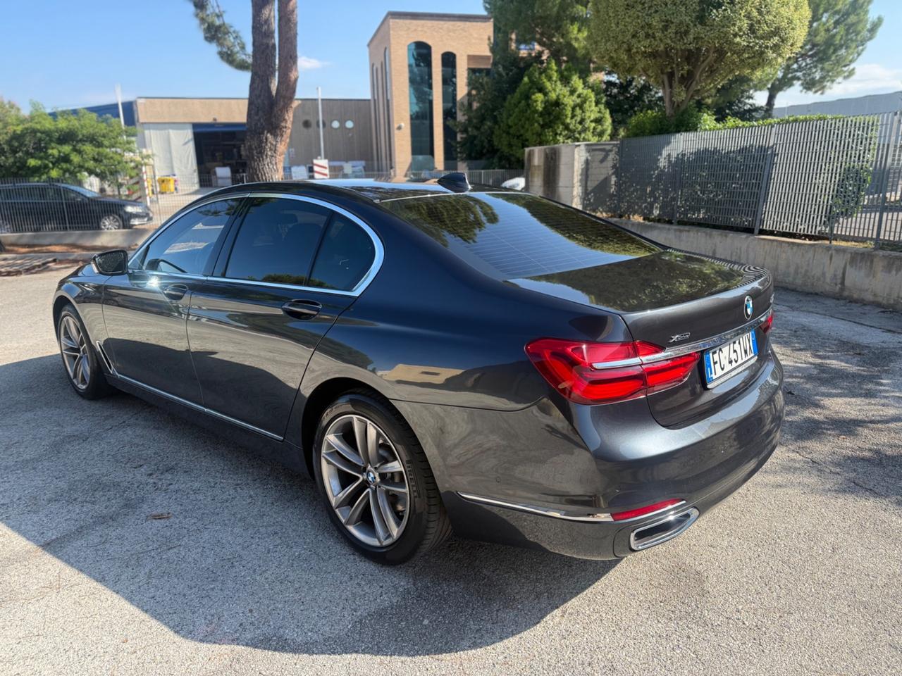 BMW 730 CARBON CORE 2017 12 MESI DI GARANZIA