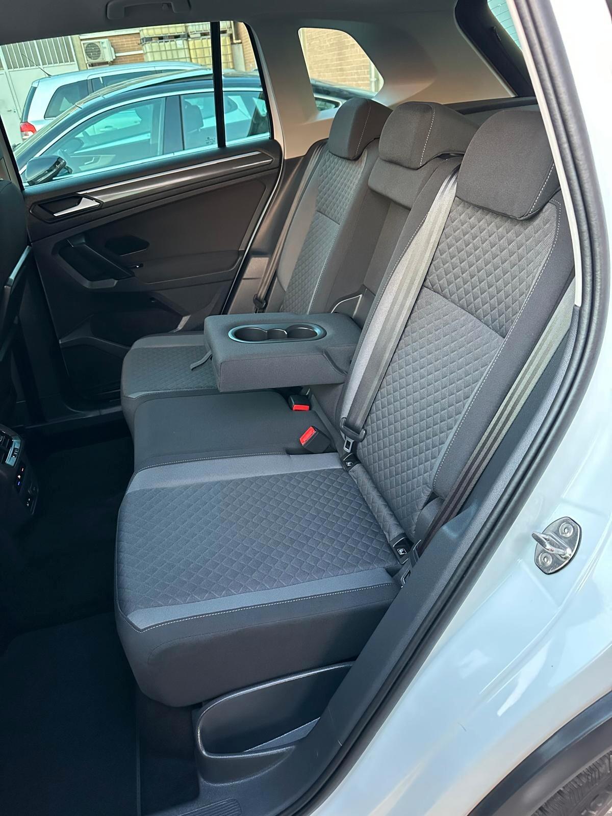 Volkswagen Tiguan 2.0 TDI DSG R-LINE