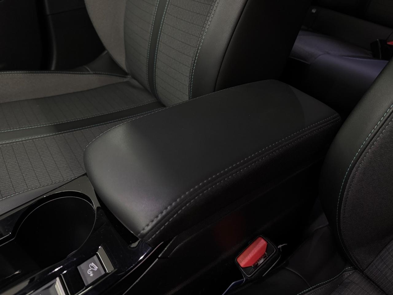 Peugeot 2008 BlueHDi 130CvEAT8 Allure Pack