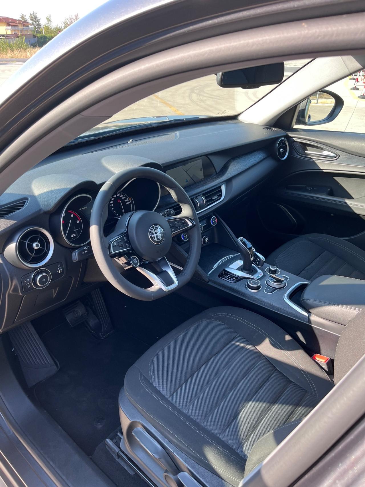 Alfa Romeo Stelvio 2.2 Turbodiesel 190 CV AT8 Q4 Business