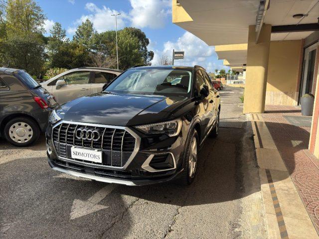 AUDI Q3 35 TFSI S tronic Business