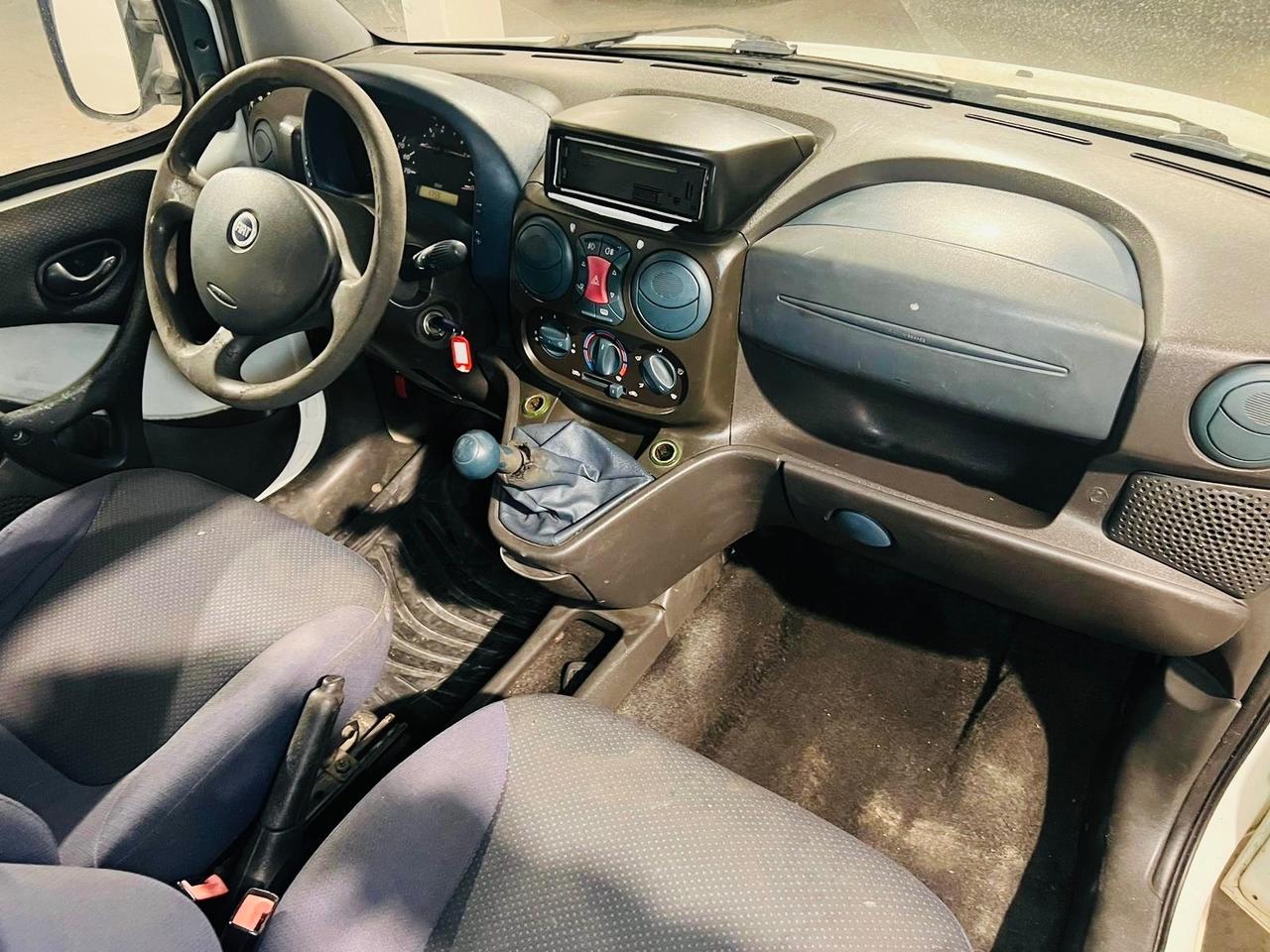 Fiat DOBLO 1.9 65CV Lounge*NEOPATENTATI*5 POSTI