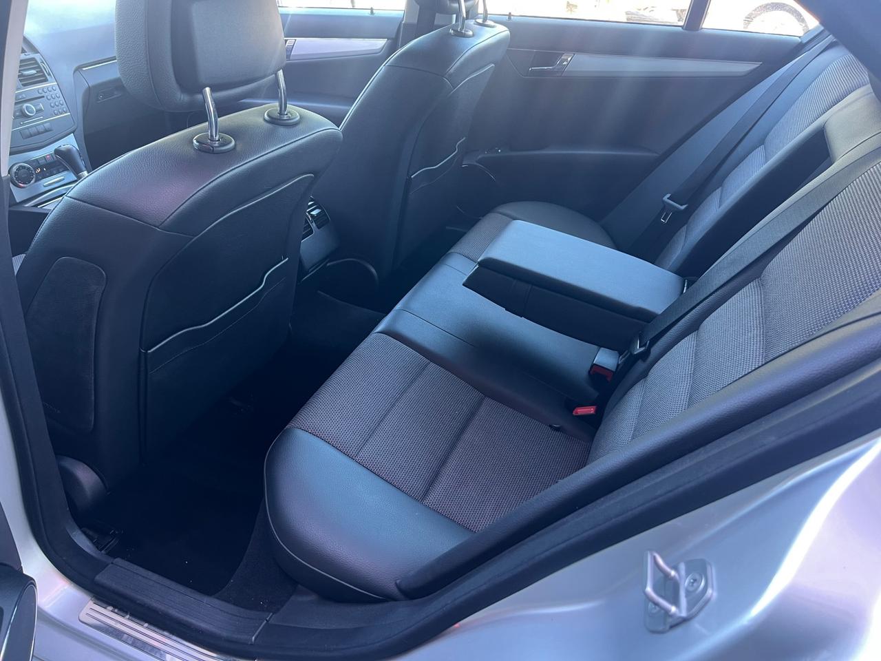 Mercedes-benz C 220 CDI 120.000KM - 2011