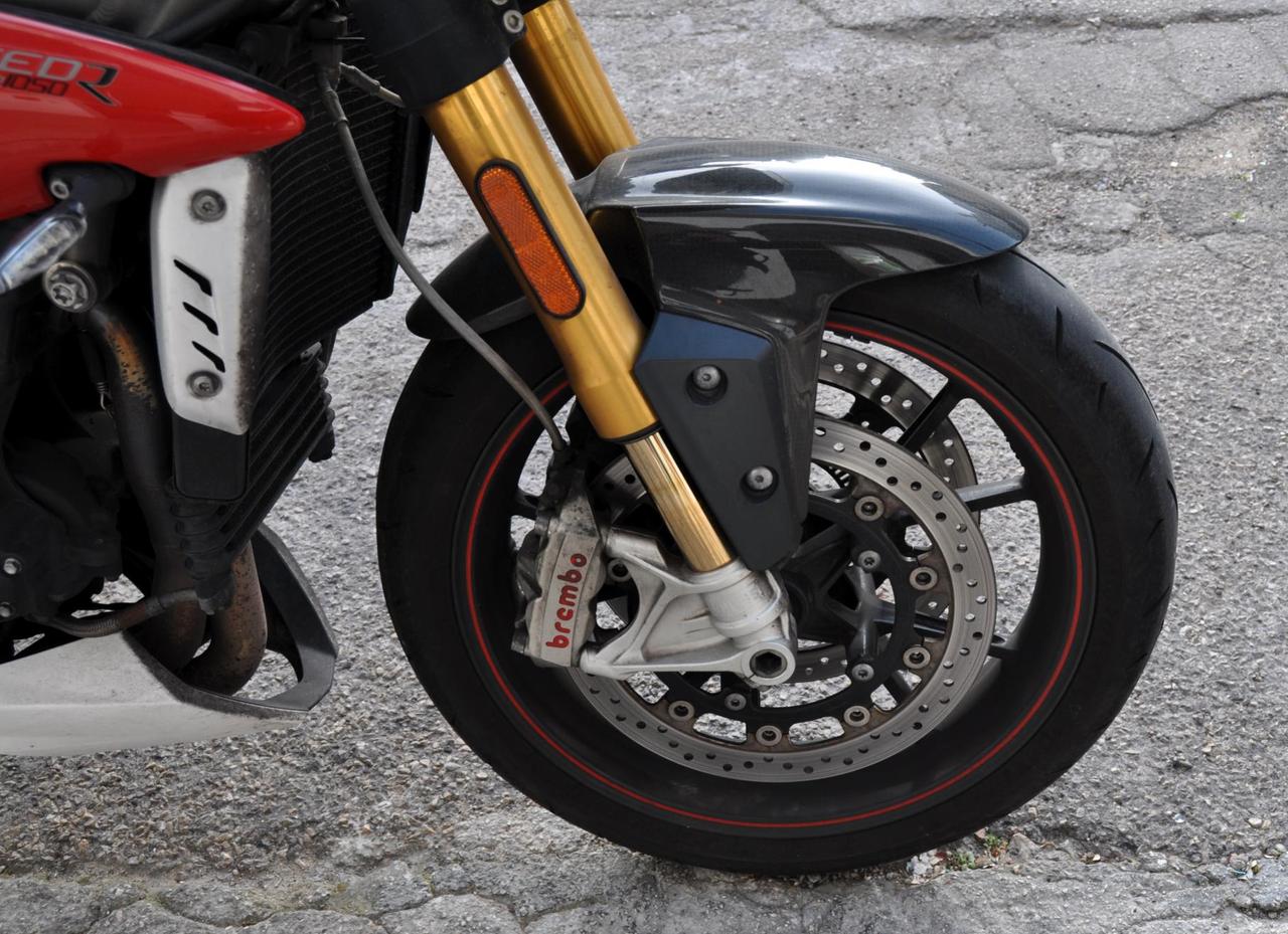Triumph Speed Triple R 1050