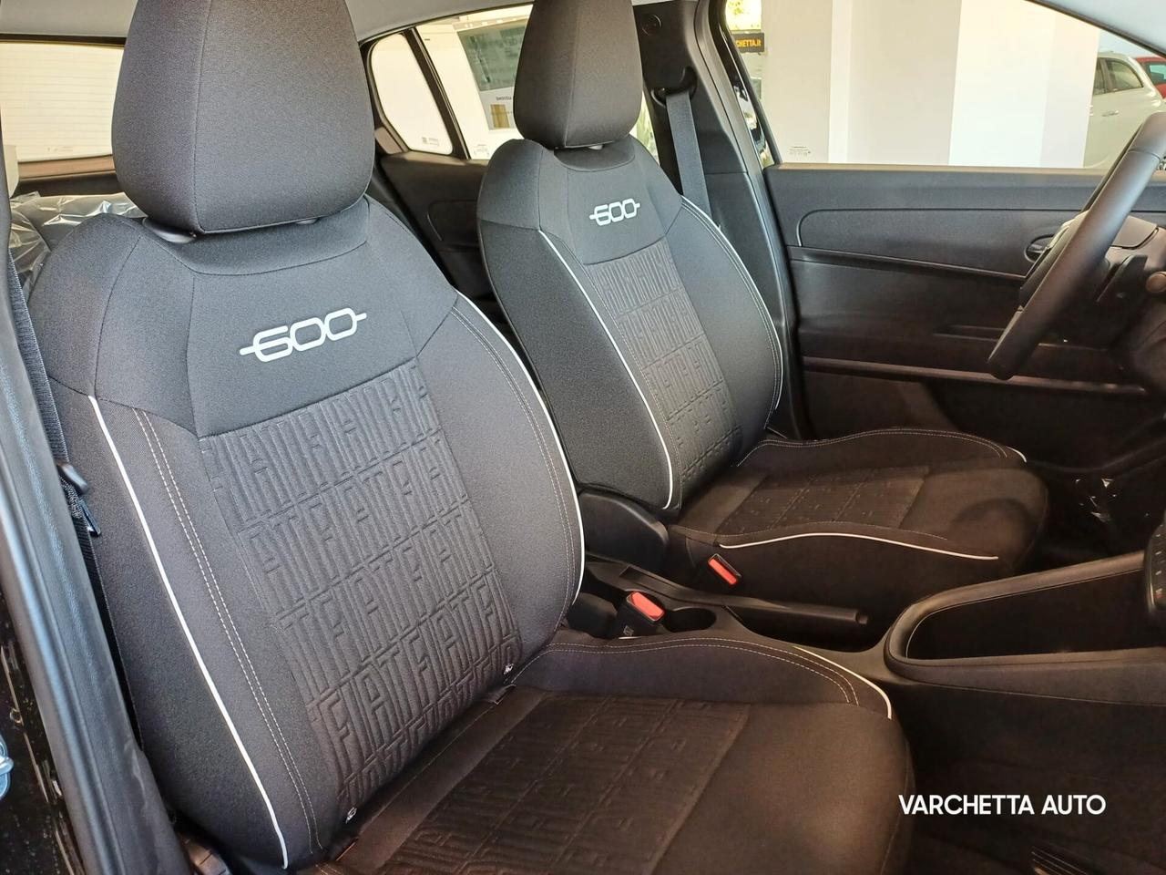 Fiat 600 Hybrid 110 CV DCT MHEV Business
