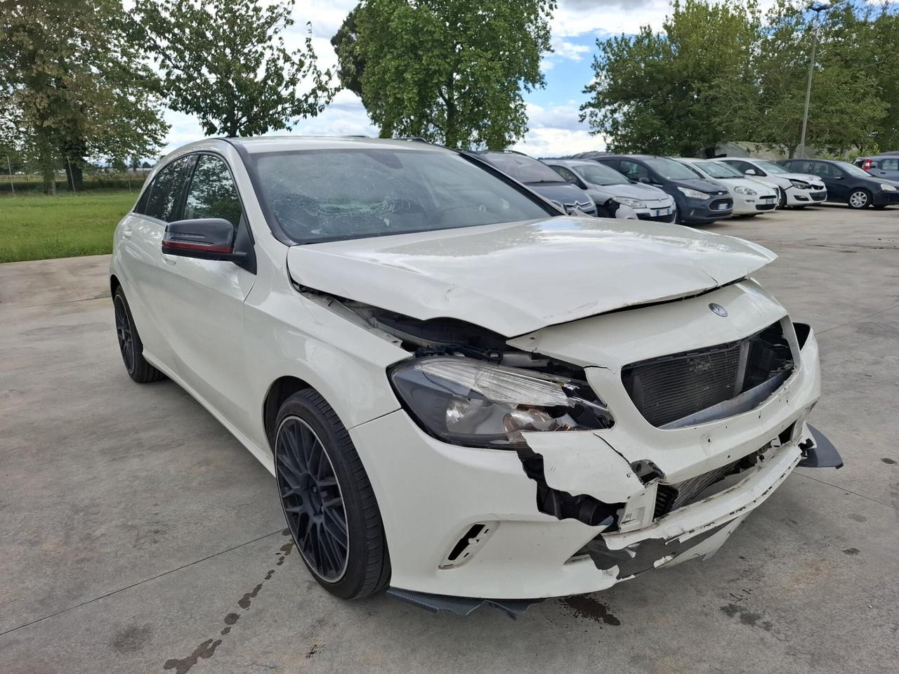 Mercedes-benz A 160 d auto - SINISTRATA
