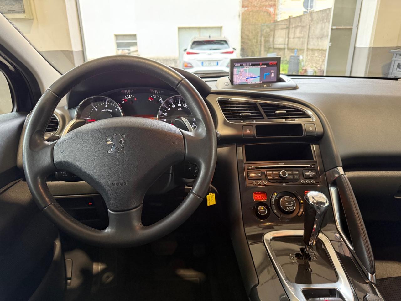 Peugeot 3008 1.6 e-HDi 112CV cambio robotizzato Stop&Start Allure