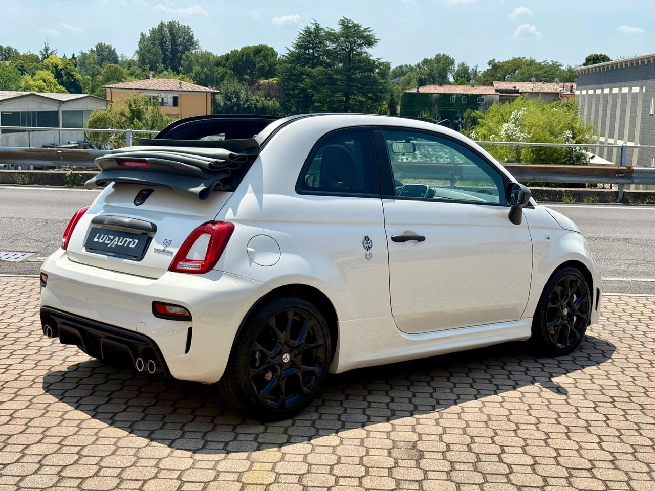 Abarth 595 C 1.4 Turbo T-Jet 180 CV Competizione