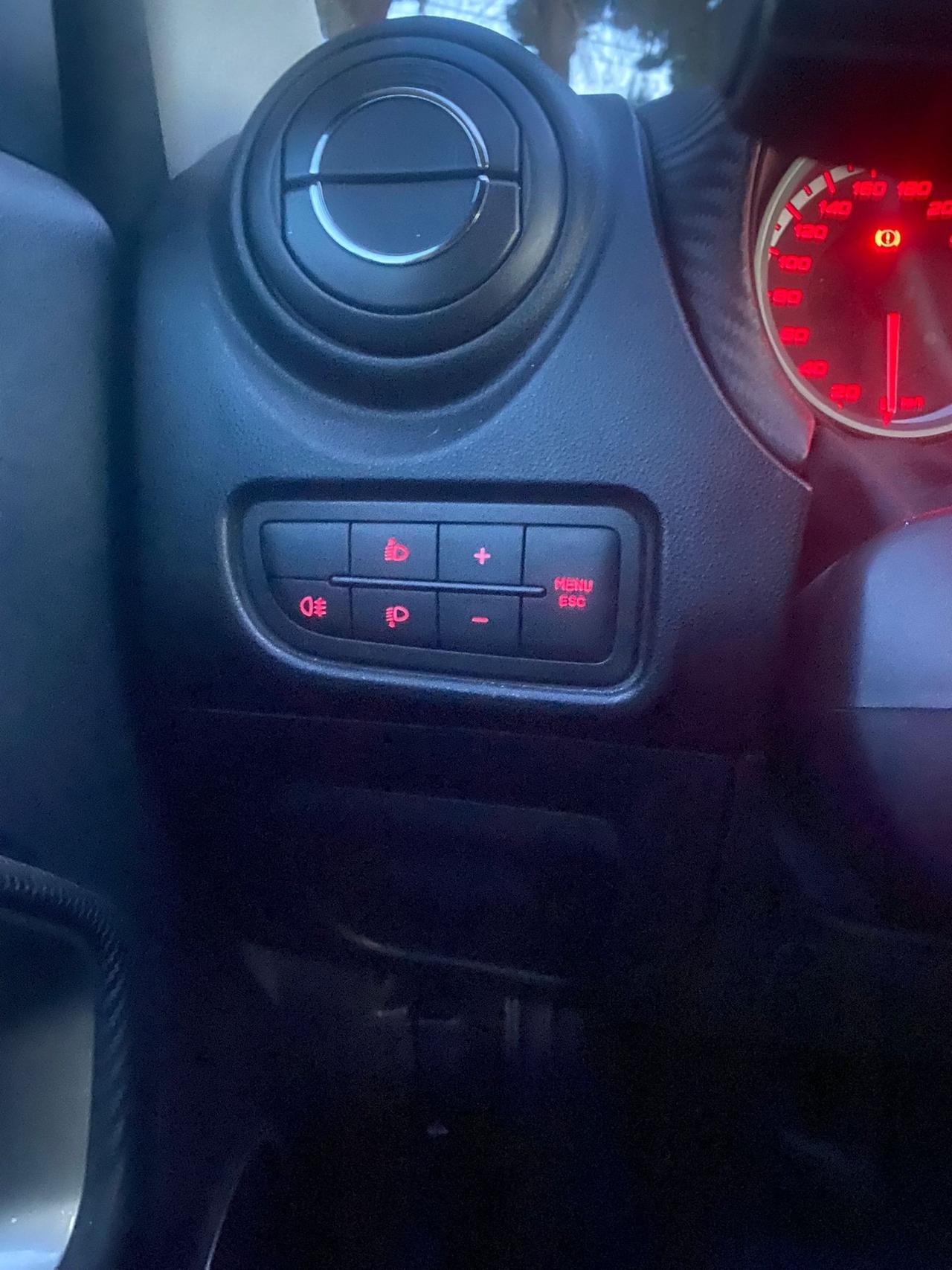 Alfa Romeo MiTo 1.6 JTDm 16V Distinctive Sport Pack