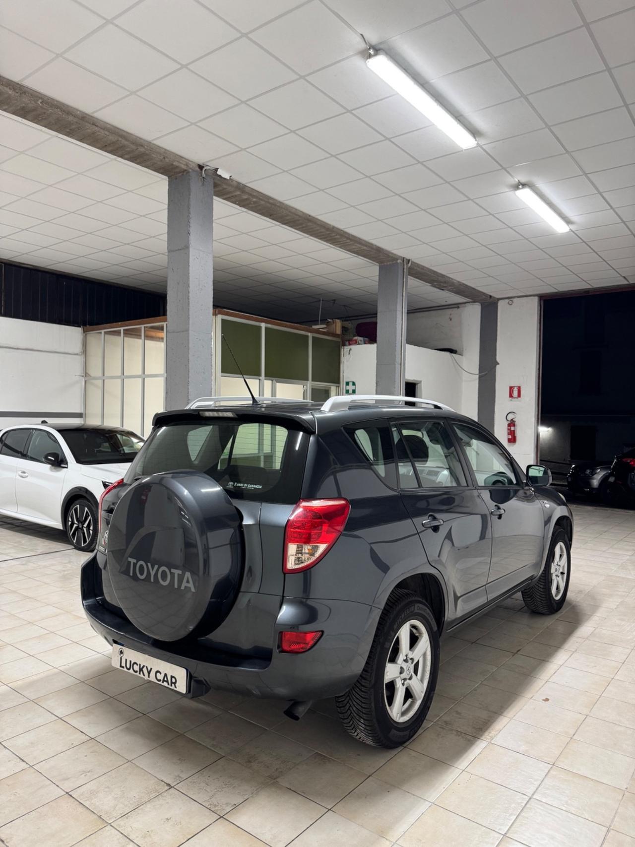 Toyota RAV 4 RAV4 2.2 D-4D 136 CV Sol