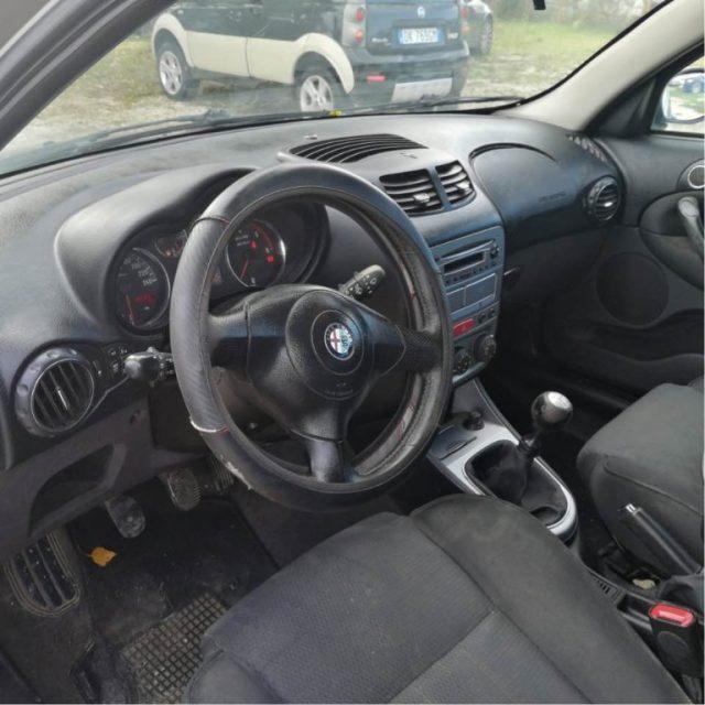 ALFA ROMEO 147 1.9 JTD (120) 5 porte Distinctive