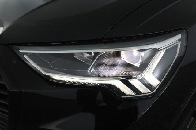 AUDI Q3 Q3 40 TDI quattro S tronic Identity Black