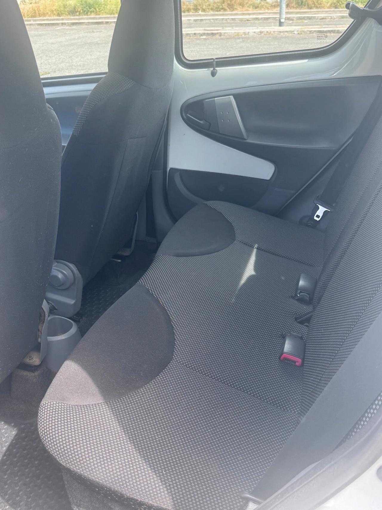 Toyota Aygo 1.0 12V VVT-i 5 porte Sol Connect