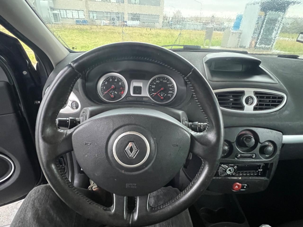 RENAULT CLIO 1.2 GPL VALIDO MODELLO LE IENE NEOPATENTATI