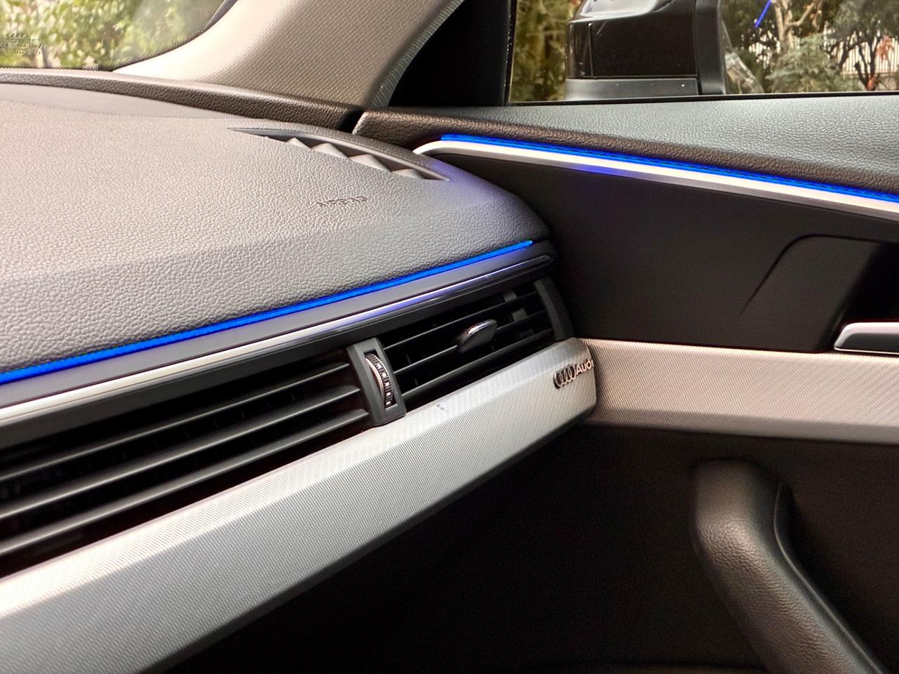 Audi A4 Avant 30 TDI S tronic Sport