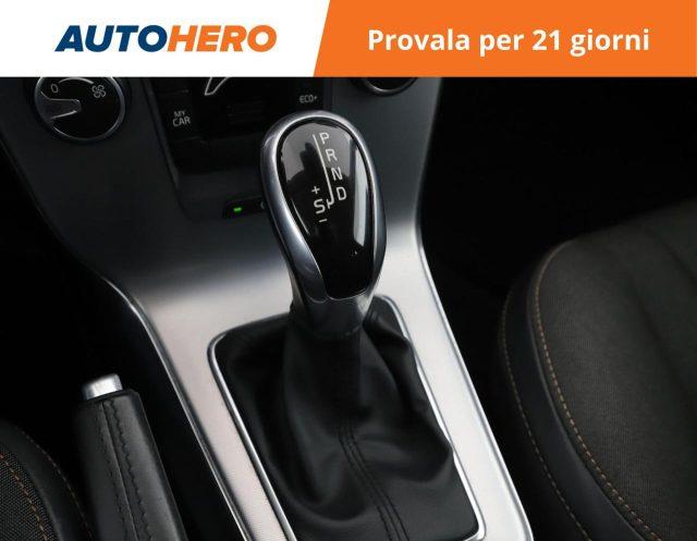 VOLVO V40 Cross Country D2 Kinetic