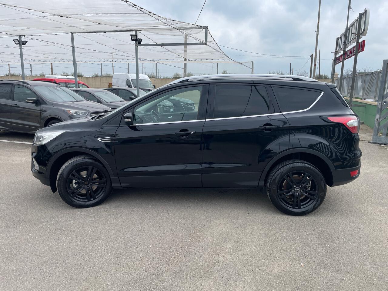 Ford Kuga 1.5 TDCI 120 CV S&S 2WD Titanium