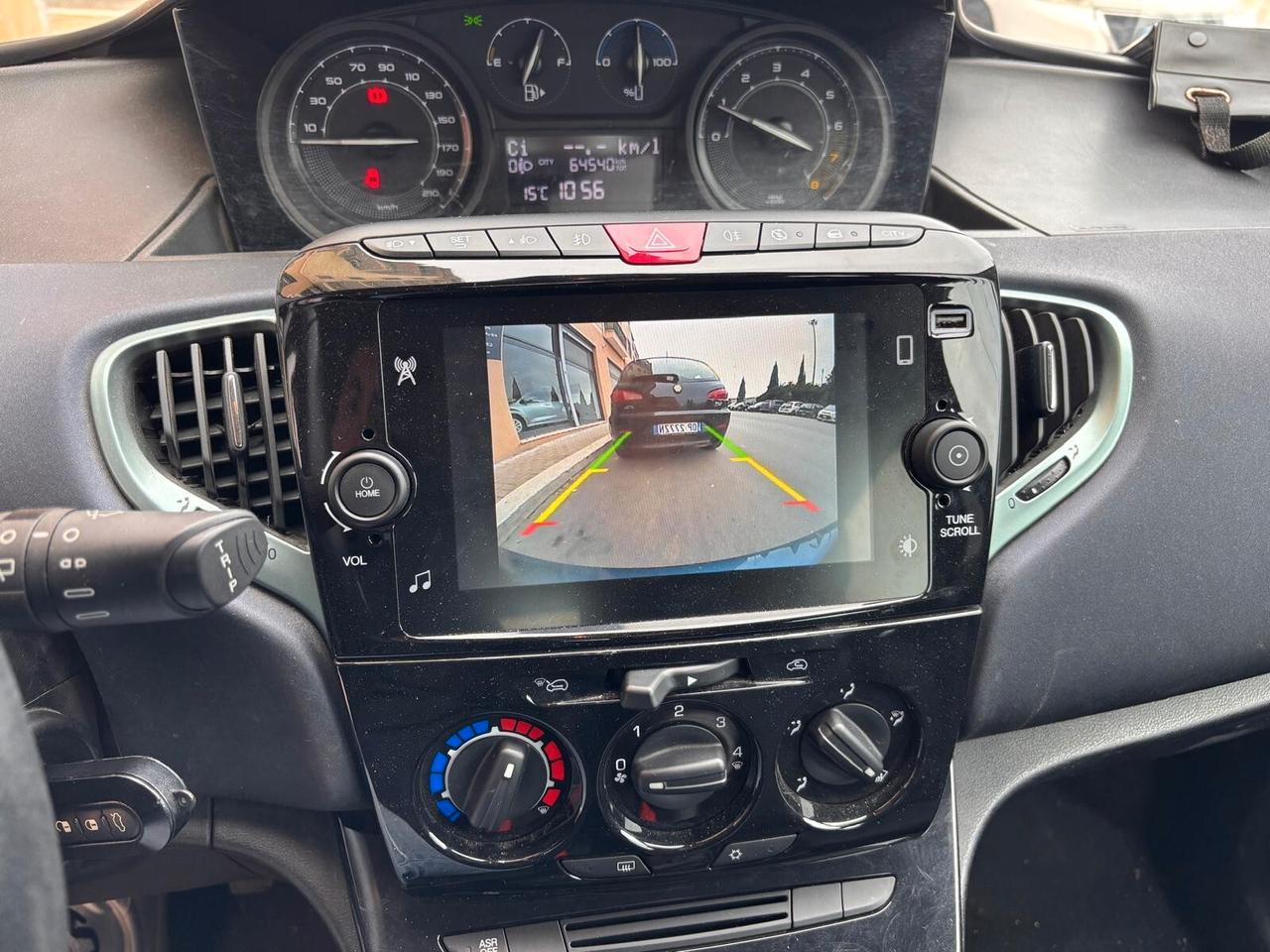 Lancia Ypsilon 1.0 FireFly 5 porte S&S Hybrid Gold Plus