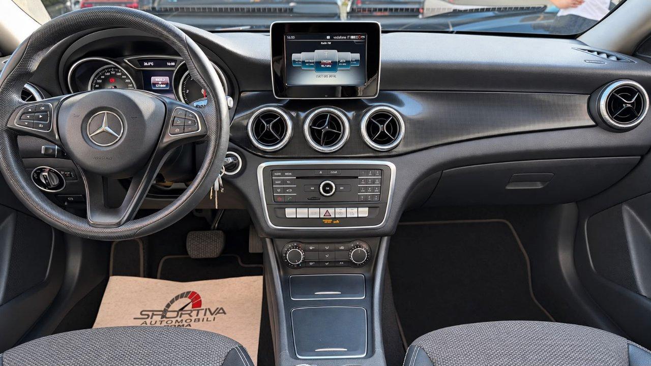 Mercedes CLA 200 d Shooting brake Business auto