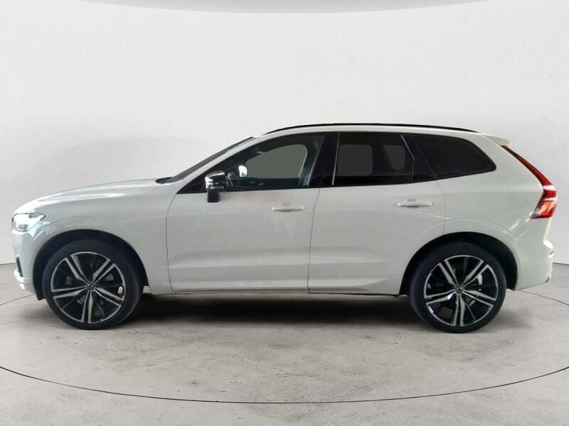 Volvo XC60 B4 197+14 CV AWD Automatica Mild Hybrid Diesel NAVI LED R-design