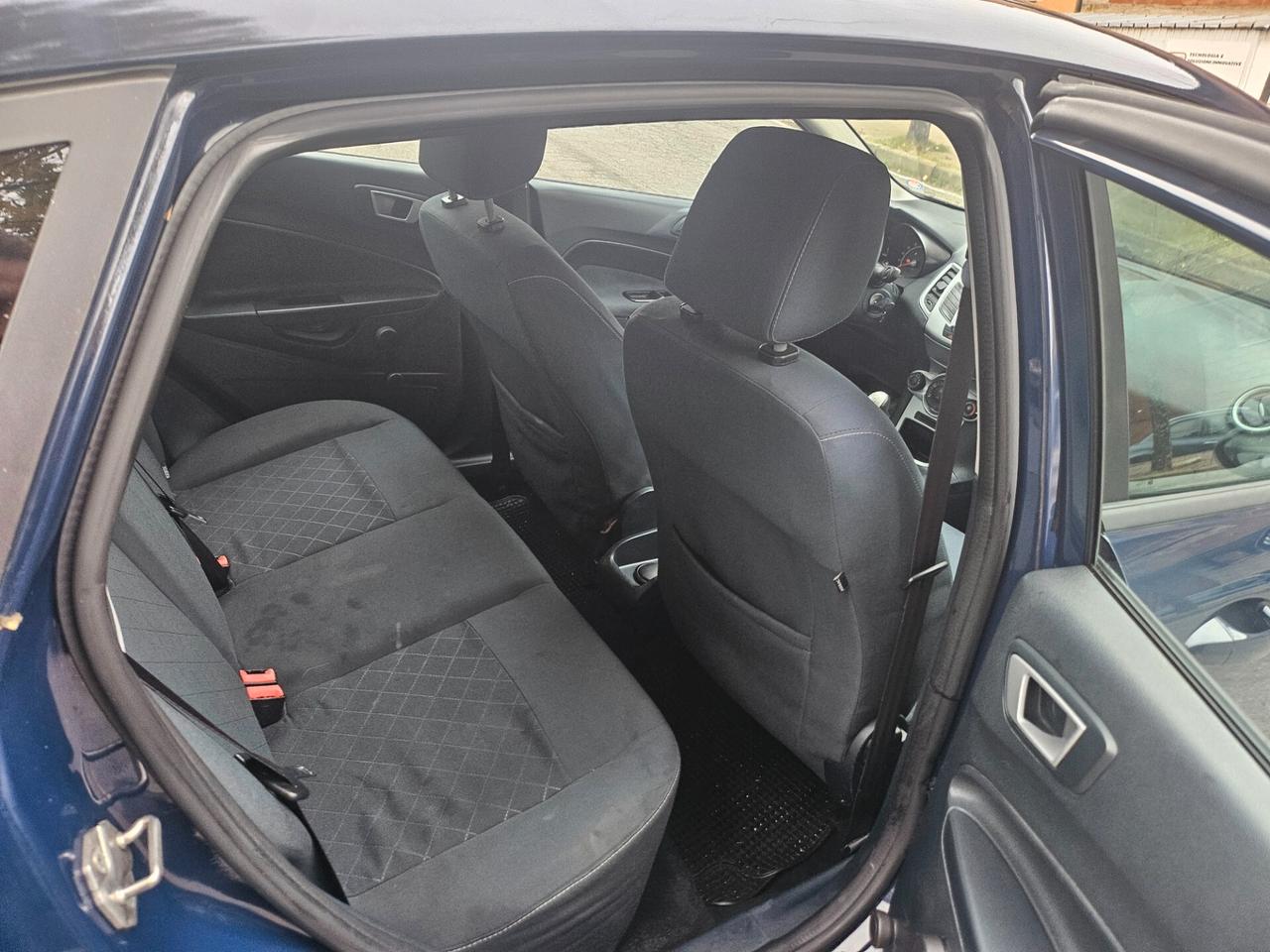 Ford Fiesta 1.4 TDCi 70CV 5 porte 2012