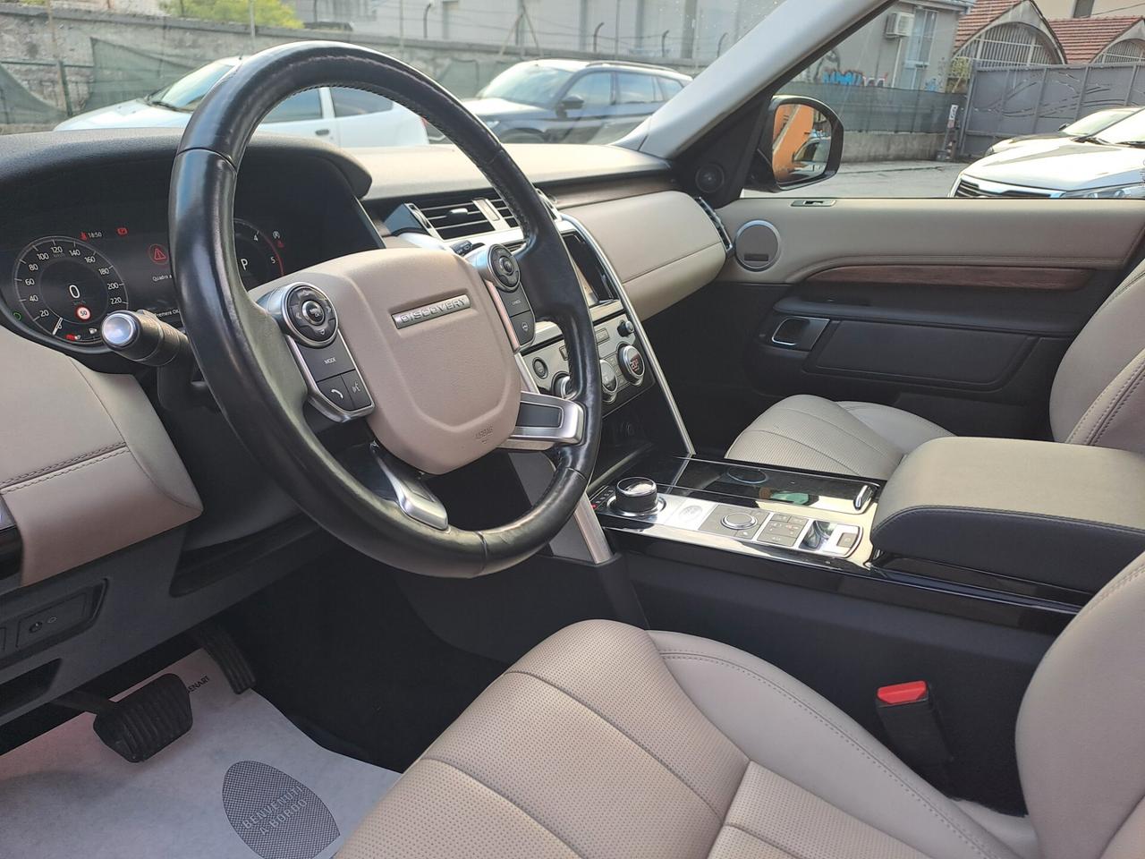 LAND ROVER DISCOVERY 3.0 TD6 HSE *7 POSTI TETTO VIRTUAL MERIDIAN*