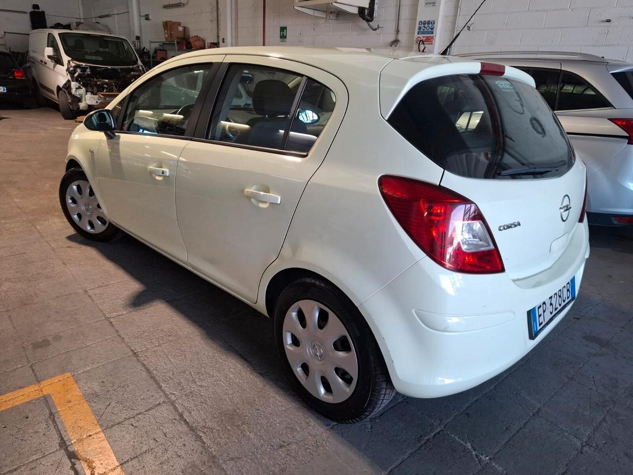Opel Corsa 1.2 5 porte Edition