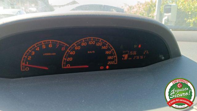 TOYOTA Yaris 1.3 5 porte Sol