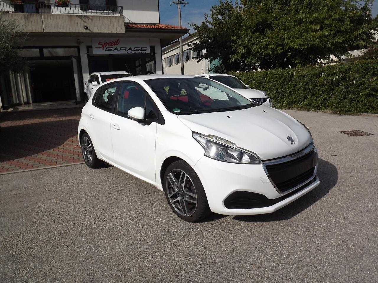 Peugeot 208 PureTech 68 5 porte SPORT