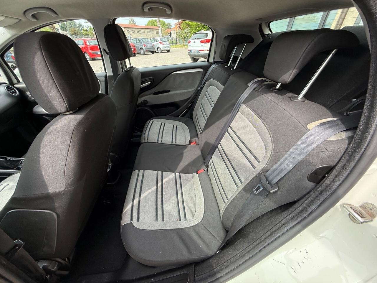 Fiat Punto Evo 1.4 5 porte - OK Neopatentati