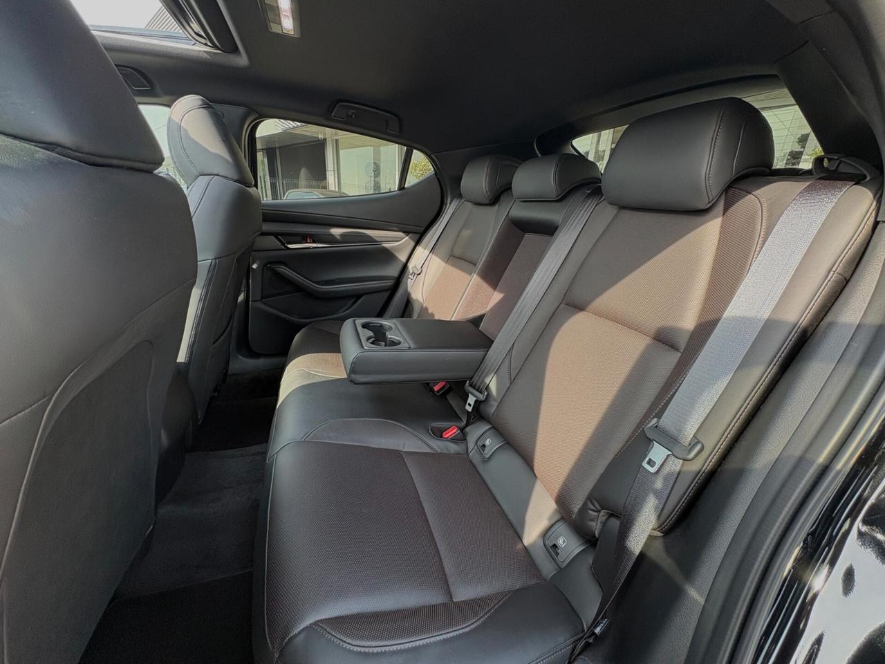 Mazda 3 Mazda3 2.0L e-Skyactiv-G M Hybrid Exclusive