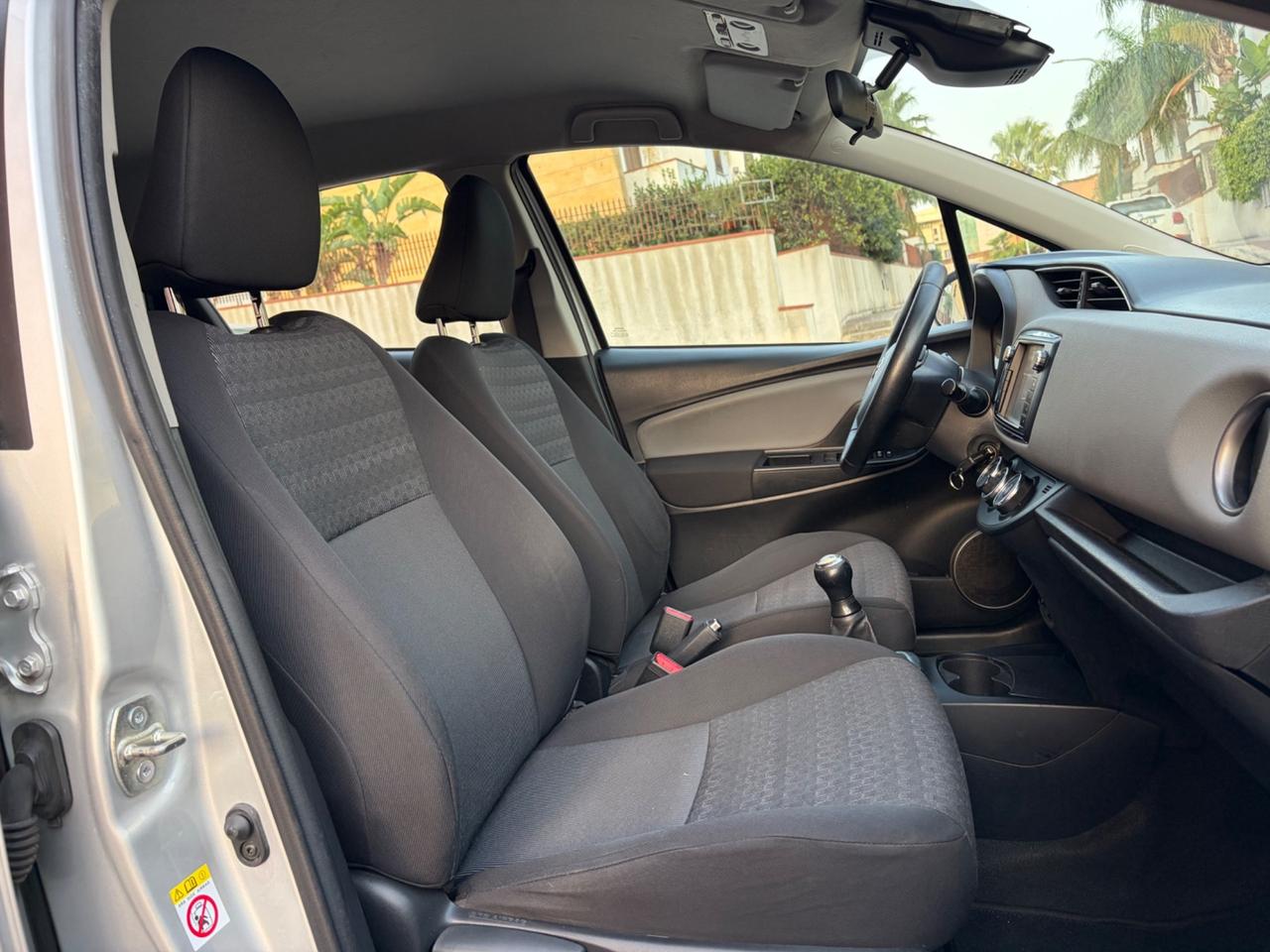 Toyota Yaris 1.0 benz ideale per neopatentati