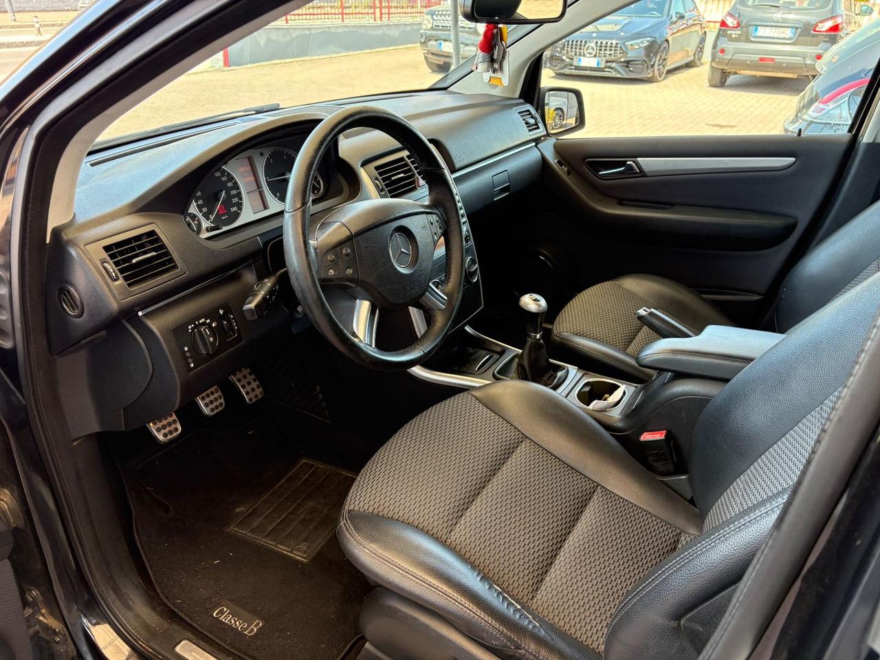 Mercedes-Benz B 180 Sport B 180 CDi #11032