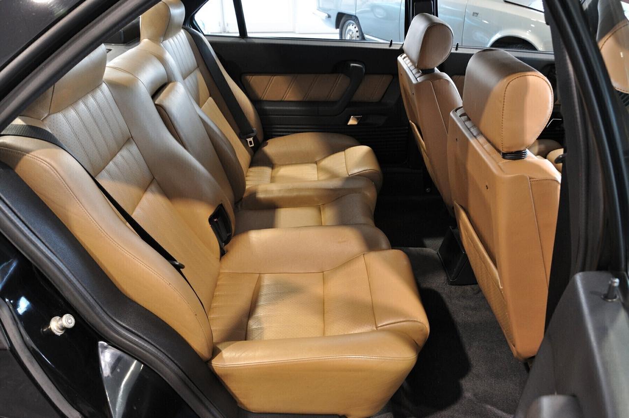 Alfa Romeo 164 3.0i V6 24V cat Q4 Recaro