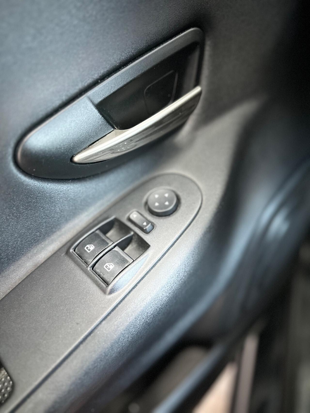 Lancia Ypsilon 1.2 GPL 69 CV 5 porte S&S Platinum