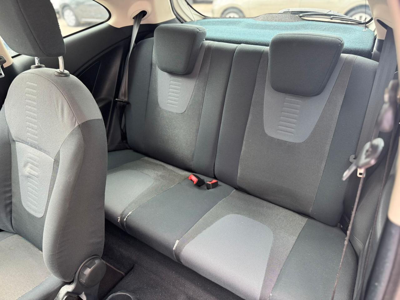 Ford Ka 1.2 8V 69CV Titanium