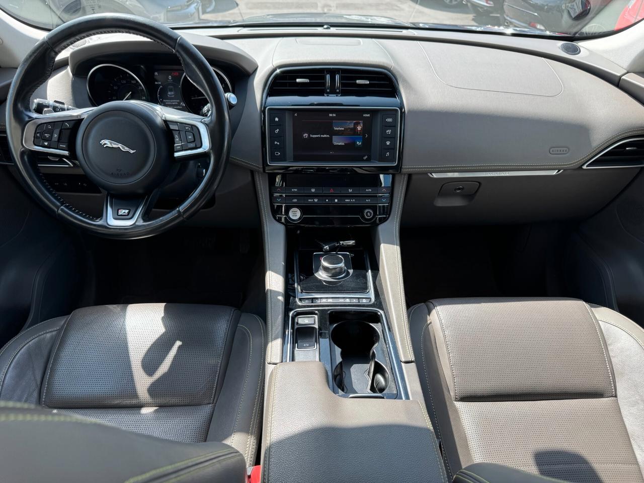 Jaguar F-Pace 2.0 D 180 CV AWD aut. R-Sport