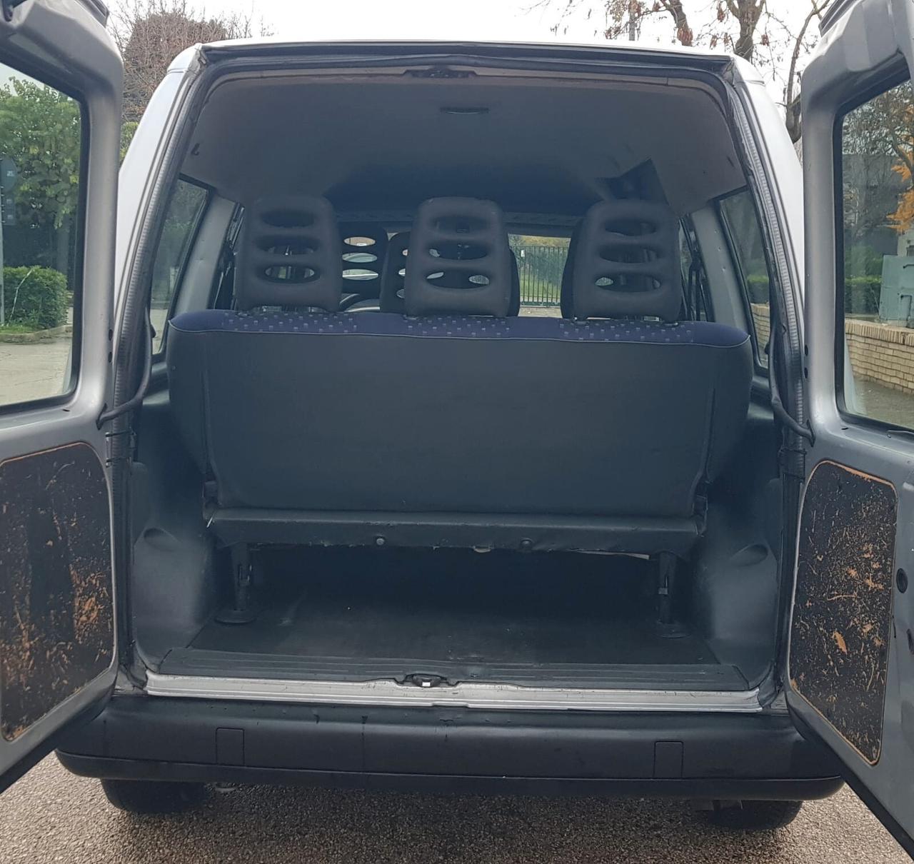 Citroen Jumpy 2.0 HDi/110 9 POSTI