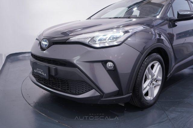 TOYOTA C-HR 1.8 Hybrid E-CVT Business