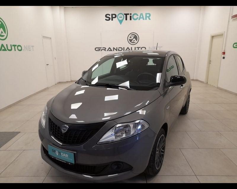 Lancia Ypsilon III 2021 1.0 firefly hybrid Silver s&s 70cv 5p.ti