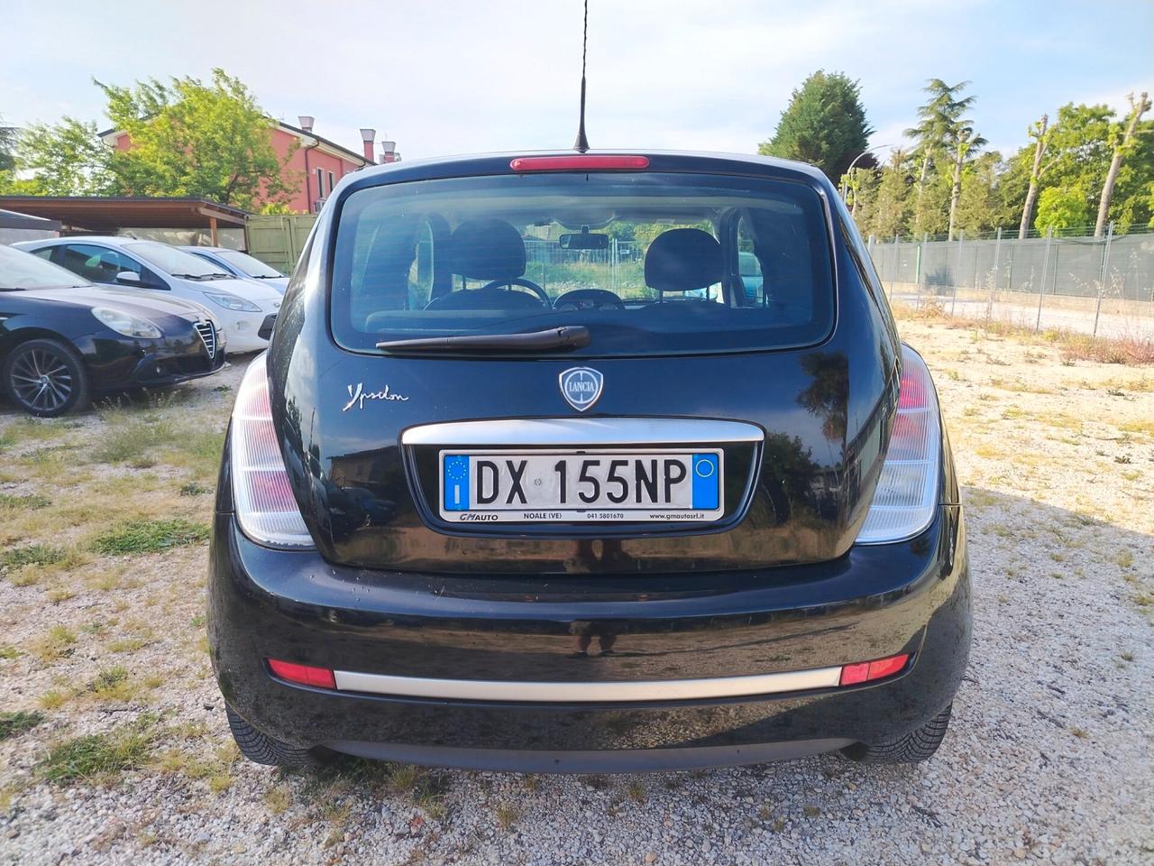 Lancia Ypsilon 1.4 Argento Ecochic GPL