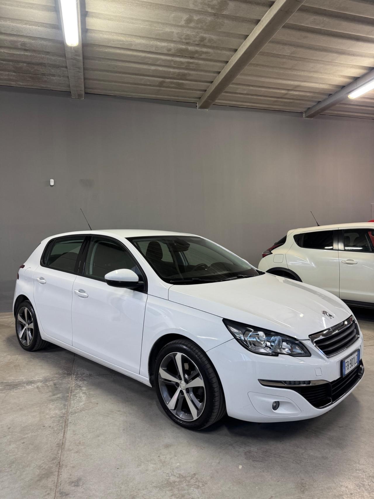Peugeot 308 BlueHDi 120 S&S Allure