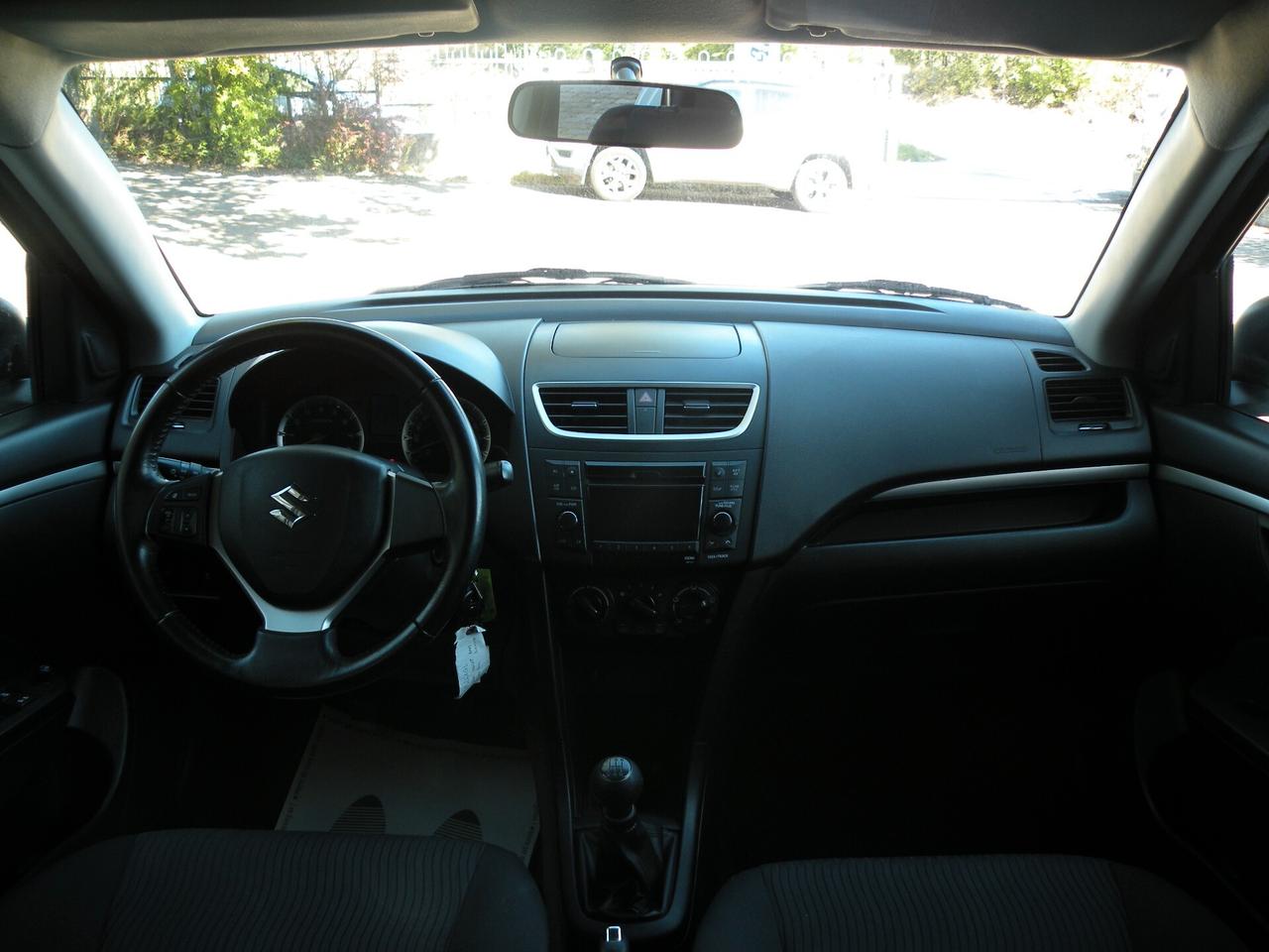 SUZUKI SWIFT 1.2 VVT 94CV 4WD Top 2011