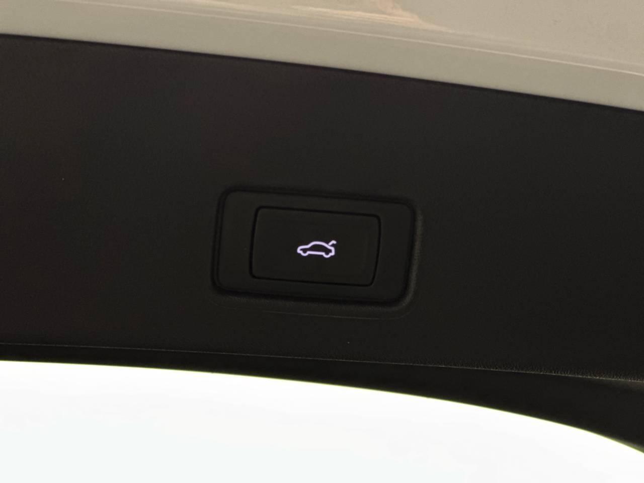 AUDI Q4 E-TRON 40 BUSINESS ADVANCED
