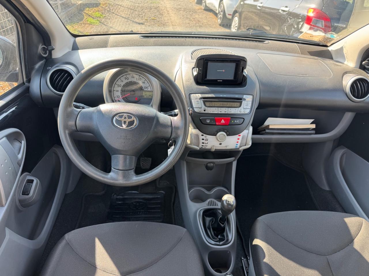 Toyota Aygo 1.0 12V VVT-i 5 porte Sol Red Edition