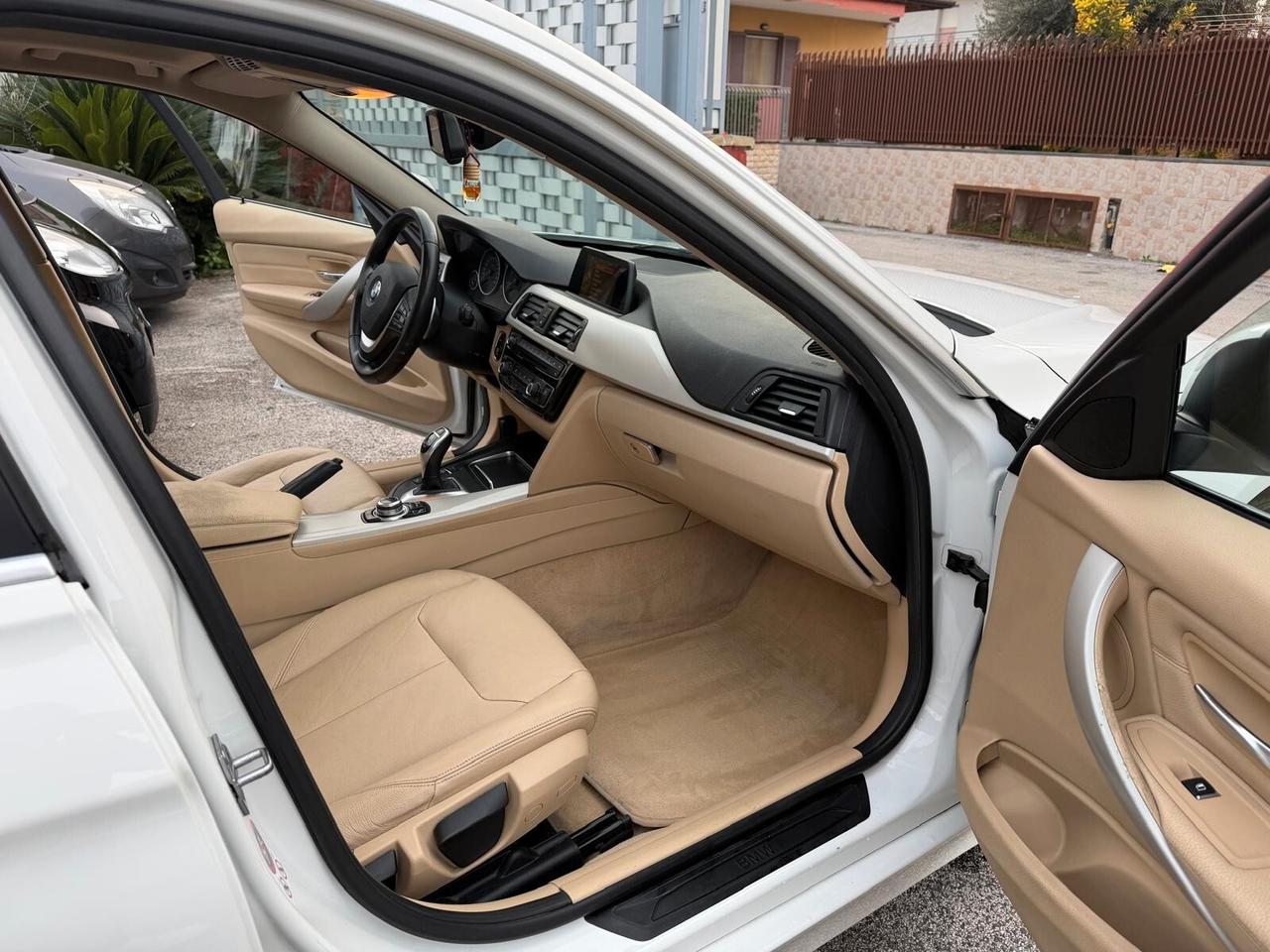 Bmw 320 320d Touring Business Advantage aut.