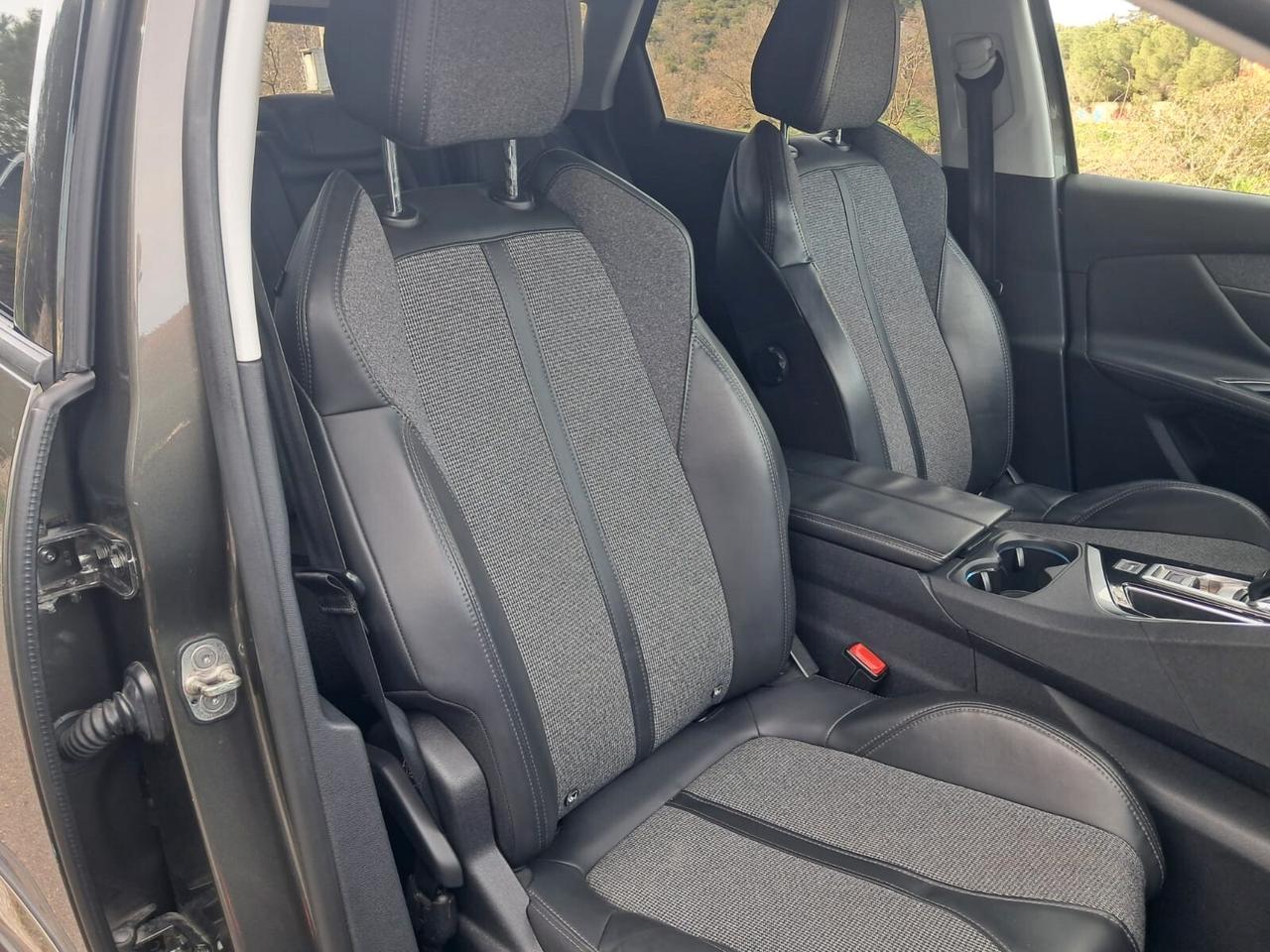 Peugeot 3008 1.6 BlueHDi 120 Cv S&S EAT6 Allure