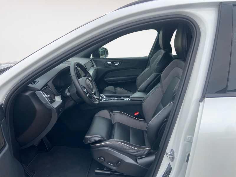 VOLVO XC60 2.0 t6 ReCha. Phev 6,4kW Plus Dark AwD AuTo